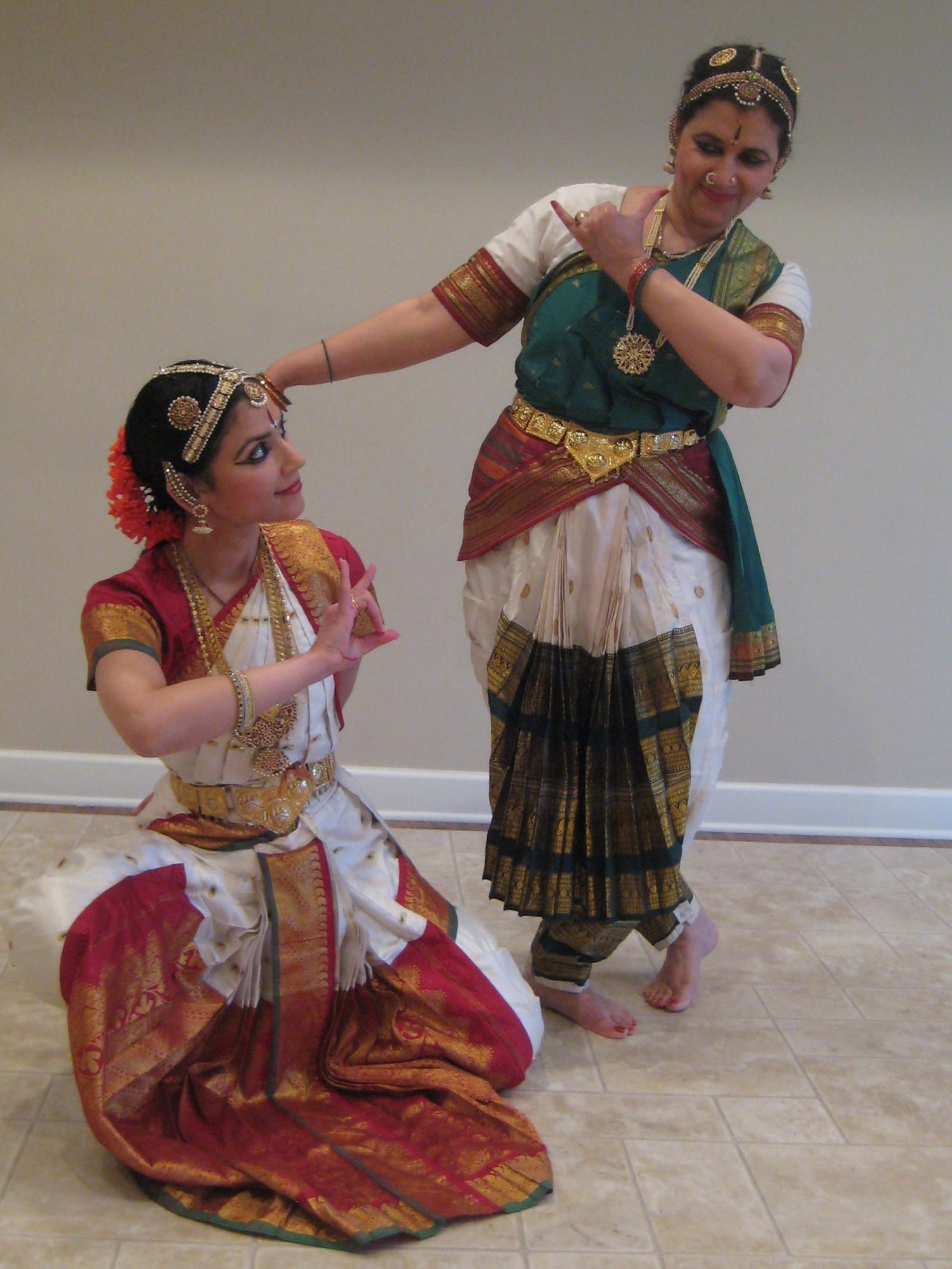 Shrishti Bharatnatyam Dance School | USA – Shrishti Dance School